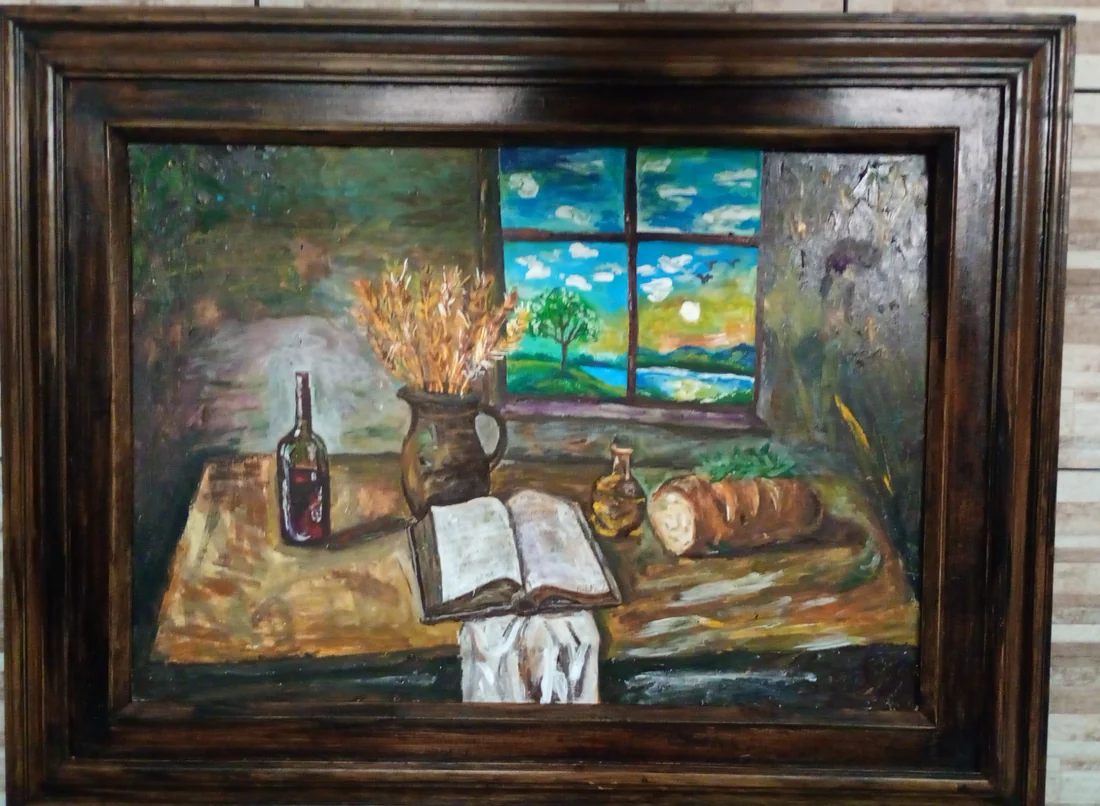 Pintura emoldurada com livro aberto, vaso, garrafa e janela
